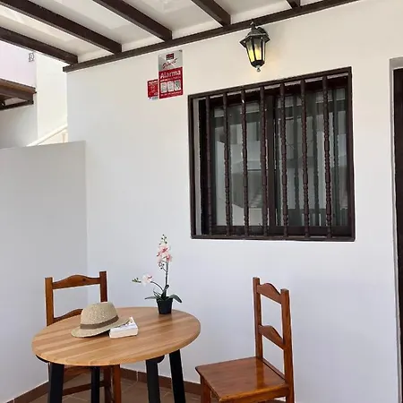 Apartamento Playa Honda Lägenhet *